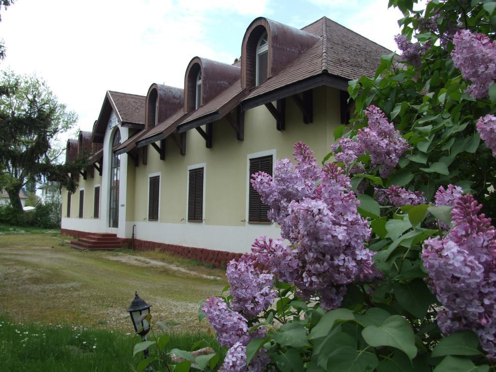 Aranyhid Hotel Balatonboglár Exterior photo