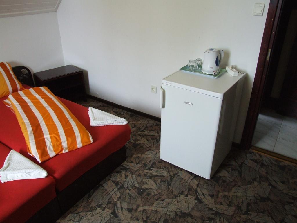 Aranyhid Hotel Balatonboglár Room photo